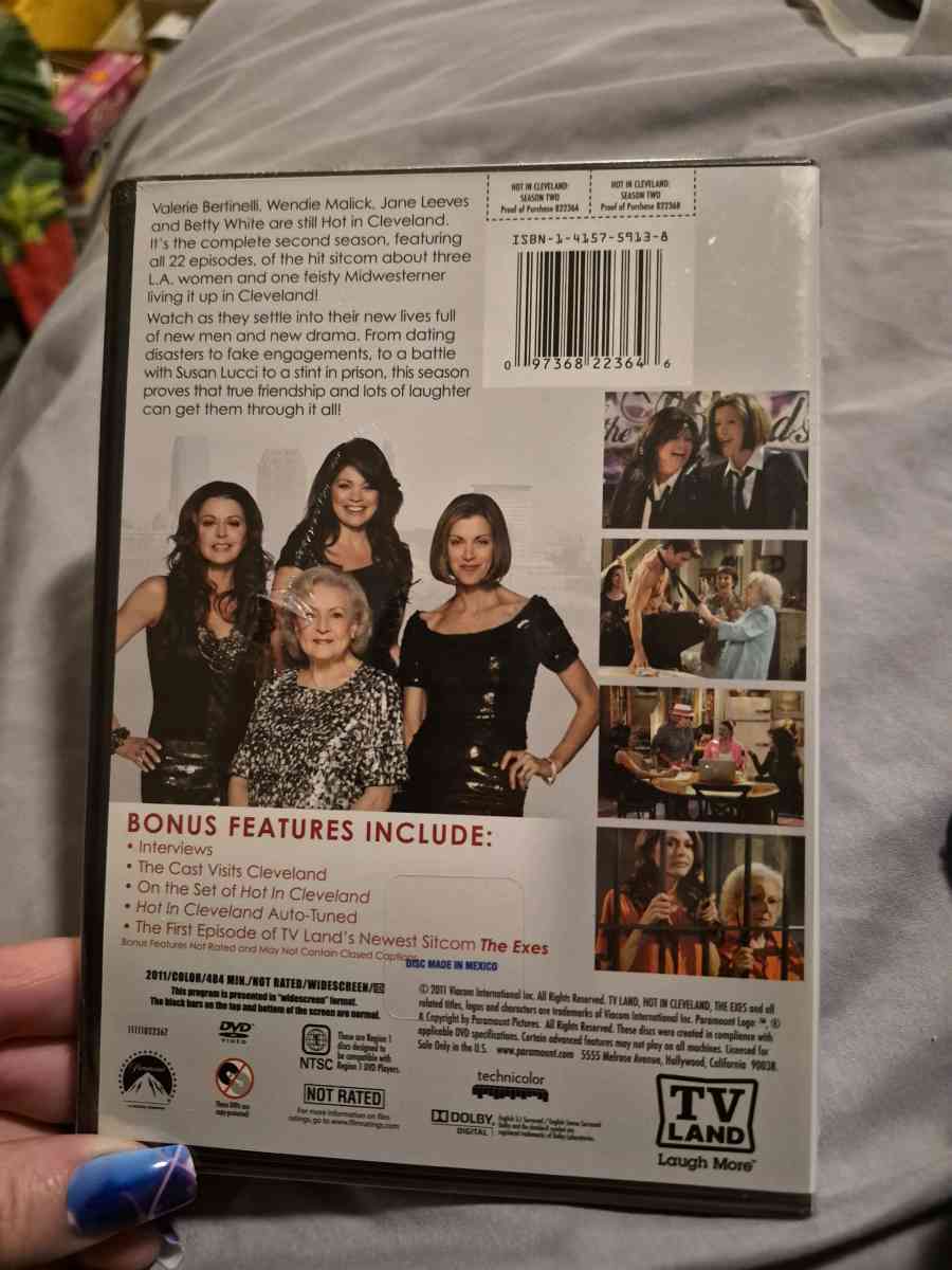 BRAND NEW STILL SEALED Hot In Cleveland Season 2 - New Baltimore, Michigan - FleaMarketBay