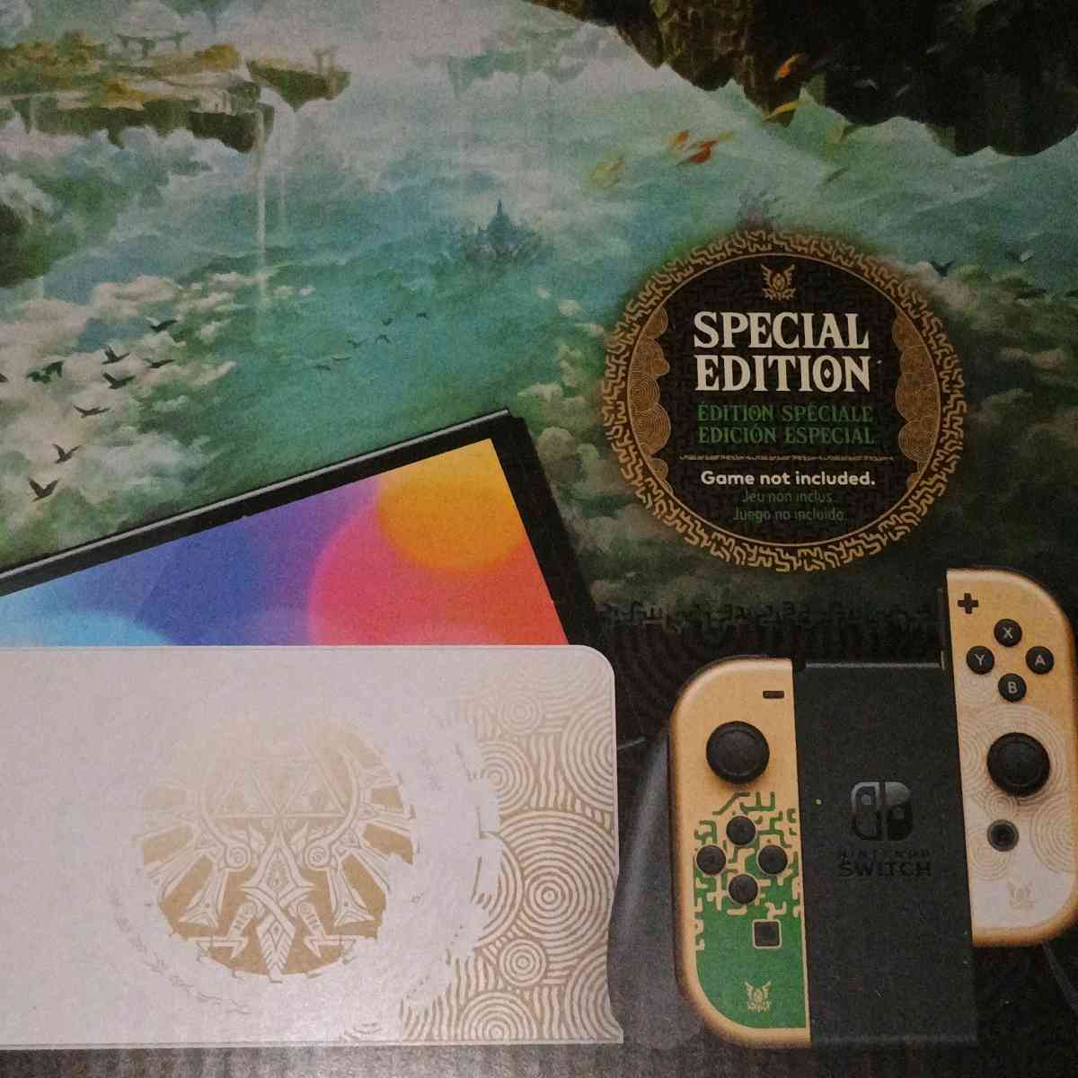 Nintendo switch oled Zelda edition - Greenwood, South Carolina