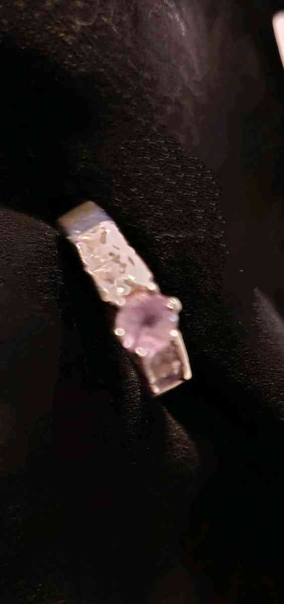 womans ring - Tempe, Arizona - FleaMarketBay