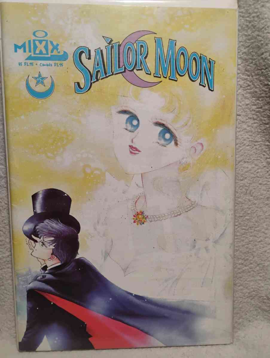 Sailor Moon comics issues 1 through 35 - Denver, Colorado - FleaMarketBay