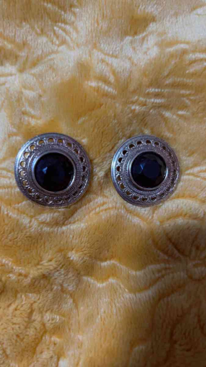 vanity things - Alicia, Arkansas - FleaMarketBay