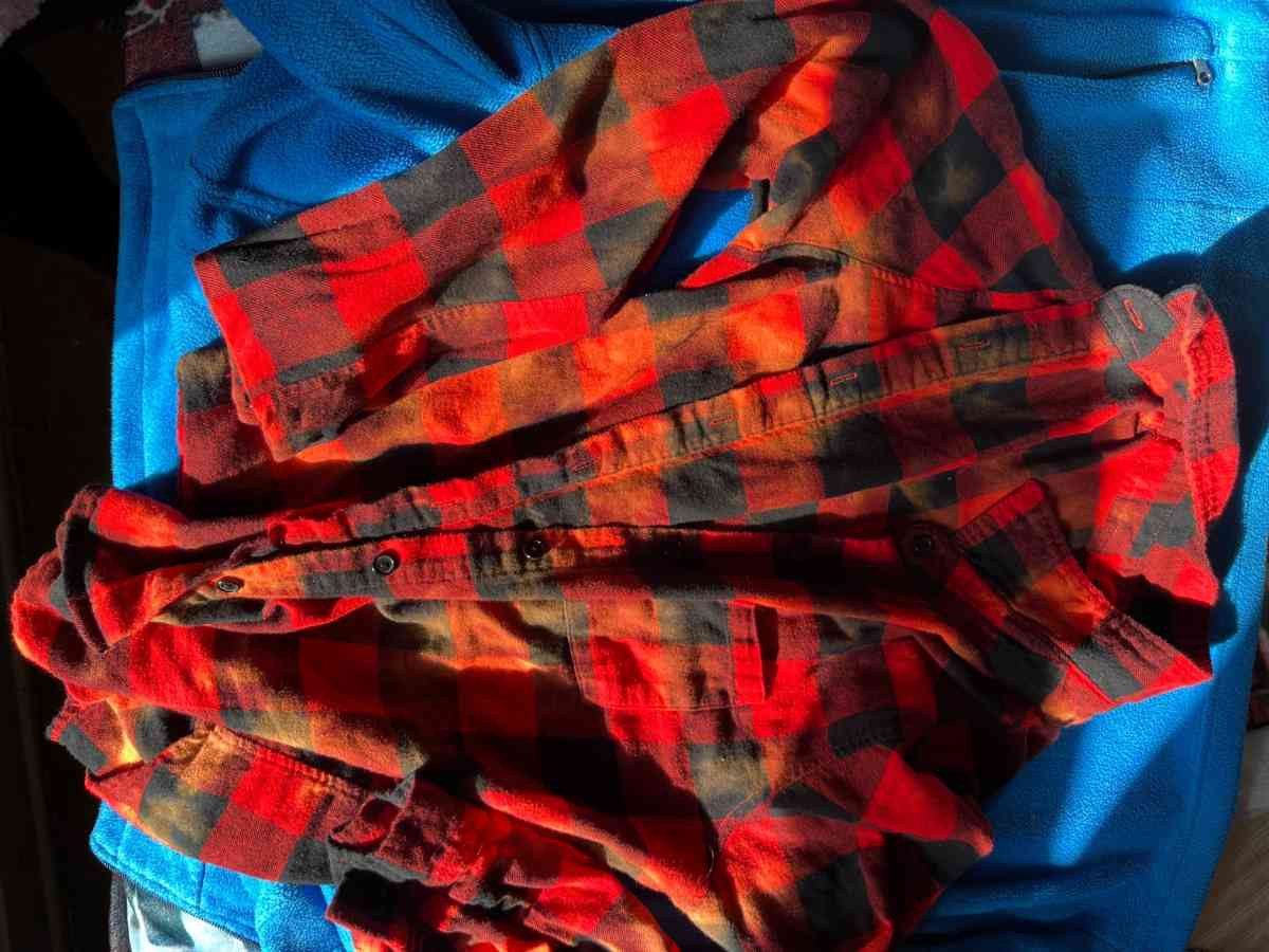 button up shirt - Rock Hill, South Carolina - FleaMarketBay