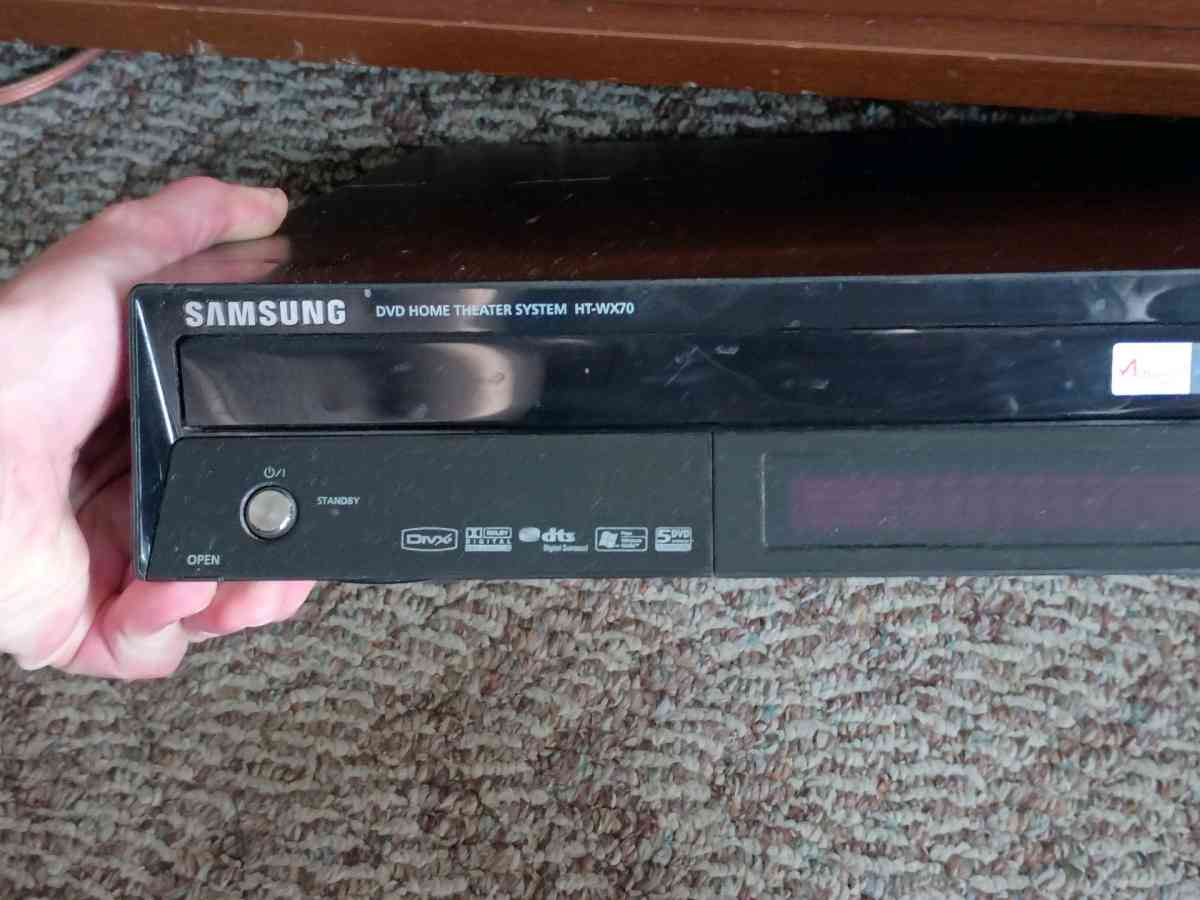Samsung 5 speaker home surround sound system - Kent, Ohio - FleaMarketBay