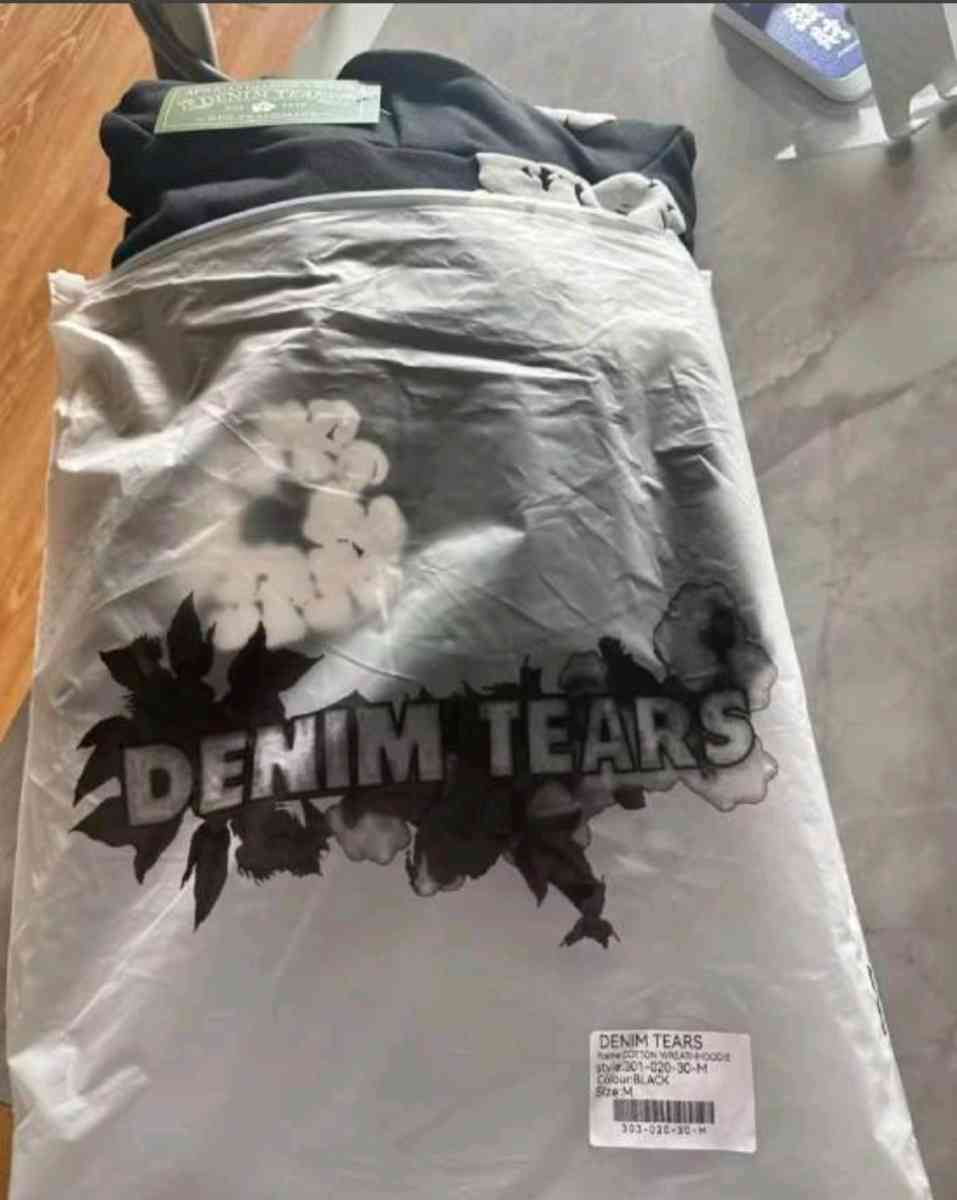 FREE SHIPPING USA ONLY Black denim hoodie size XL - Beaverton, Oregon - FleaMarketBay