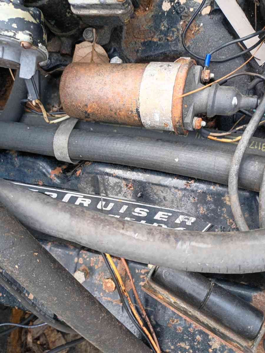 233 Mer cruiser with a 351w block 79model tbygvvggggg1t - Punta Gorda, Florida - FleaMarketBay