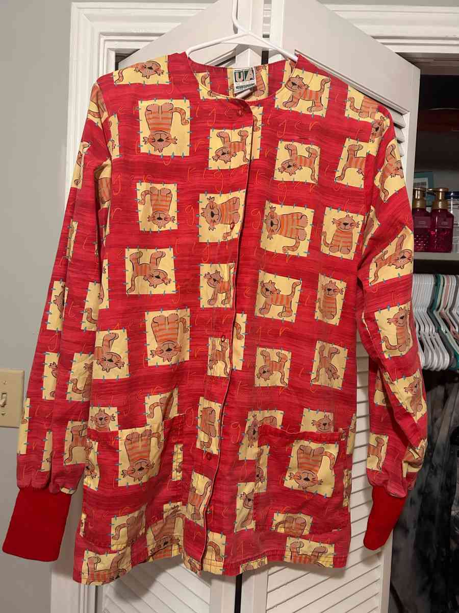 womens scrubs and medical jackets - Temple, Texas - FleaMarketBay