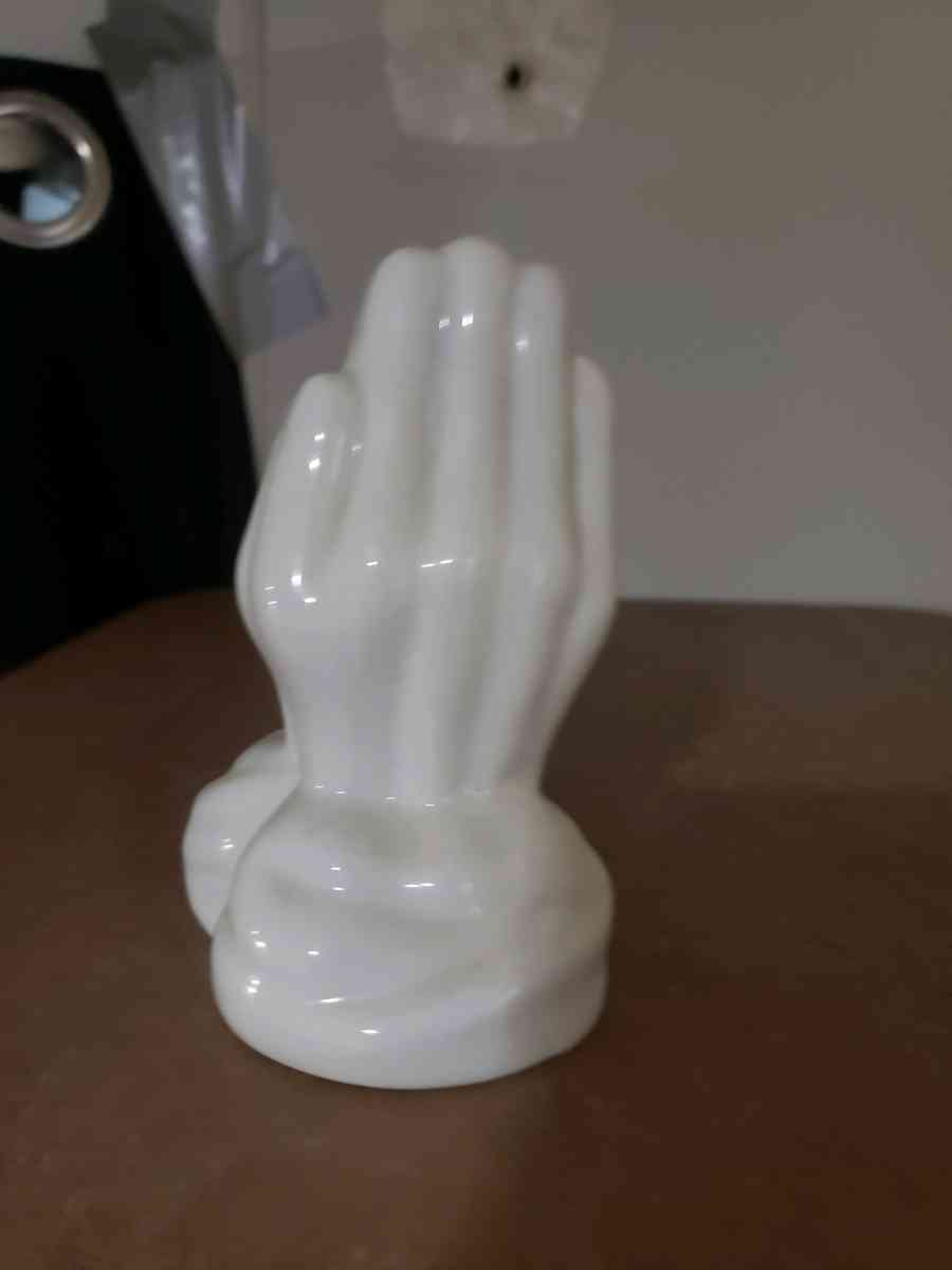 Ceramic Praying Hands Decor