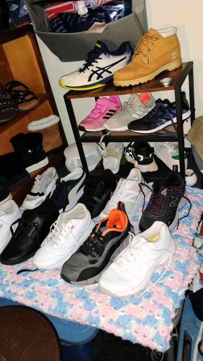 Shoes - Columbia, Pennsylvania - FleaMarketBay