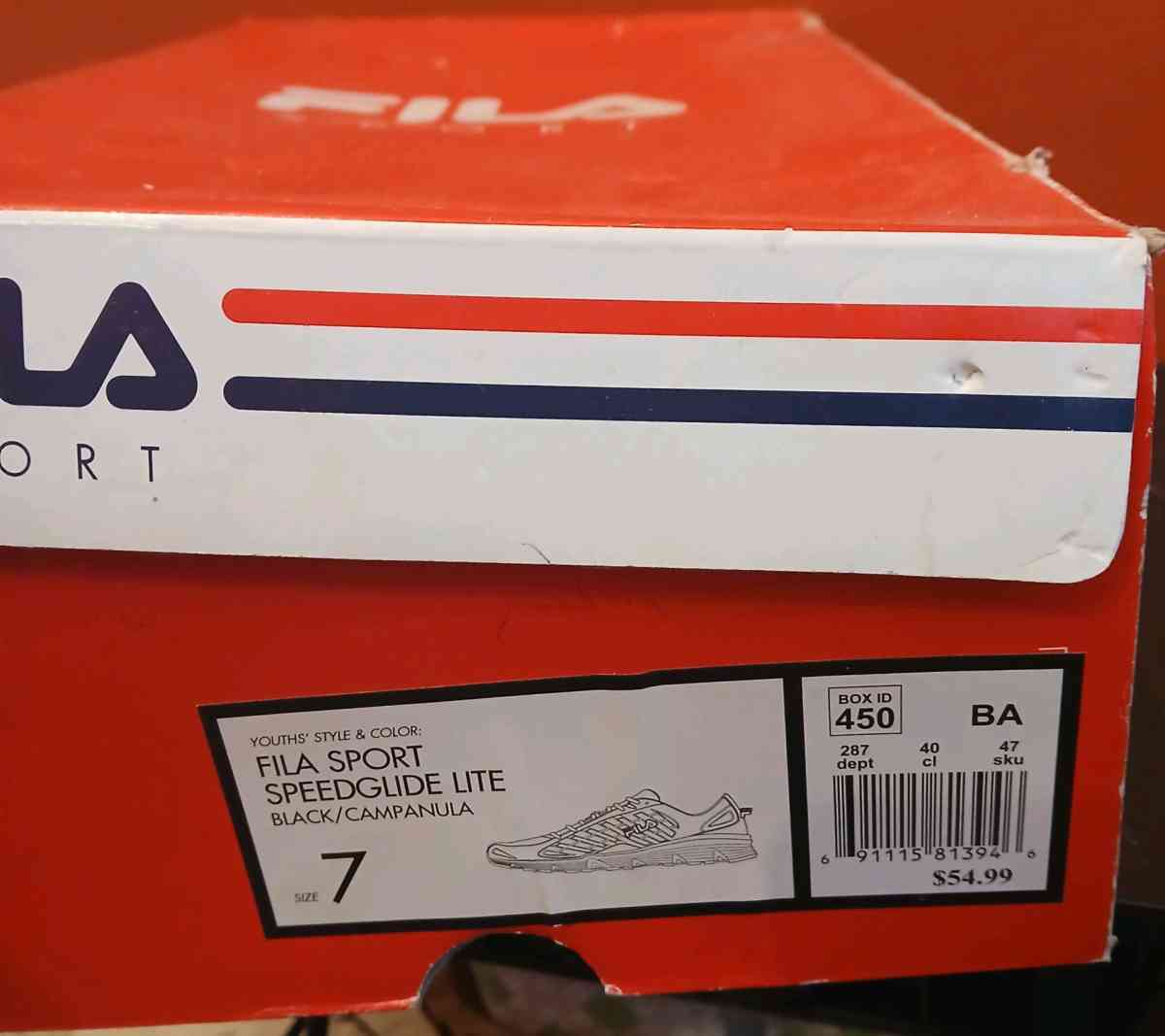 Fila black and blue tennis shoes size 7 men - Lawrenceburg, Indiana - FleaMarketBay