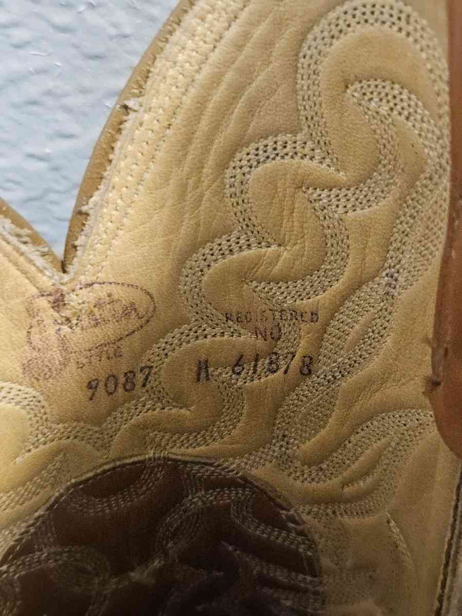 Vtg Justin Cowboy Boots - Tulsa, Oklahoma - FleaMarketBay