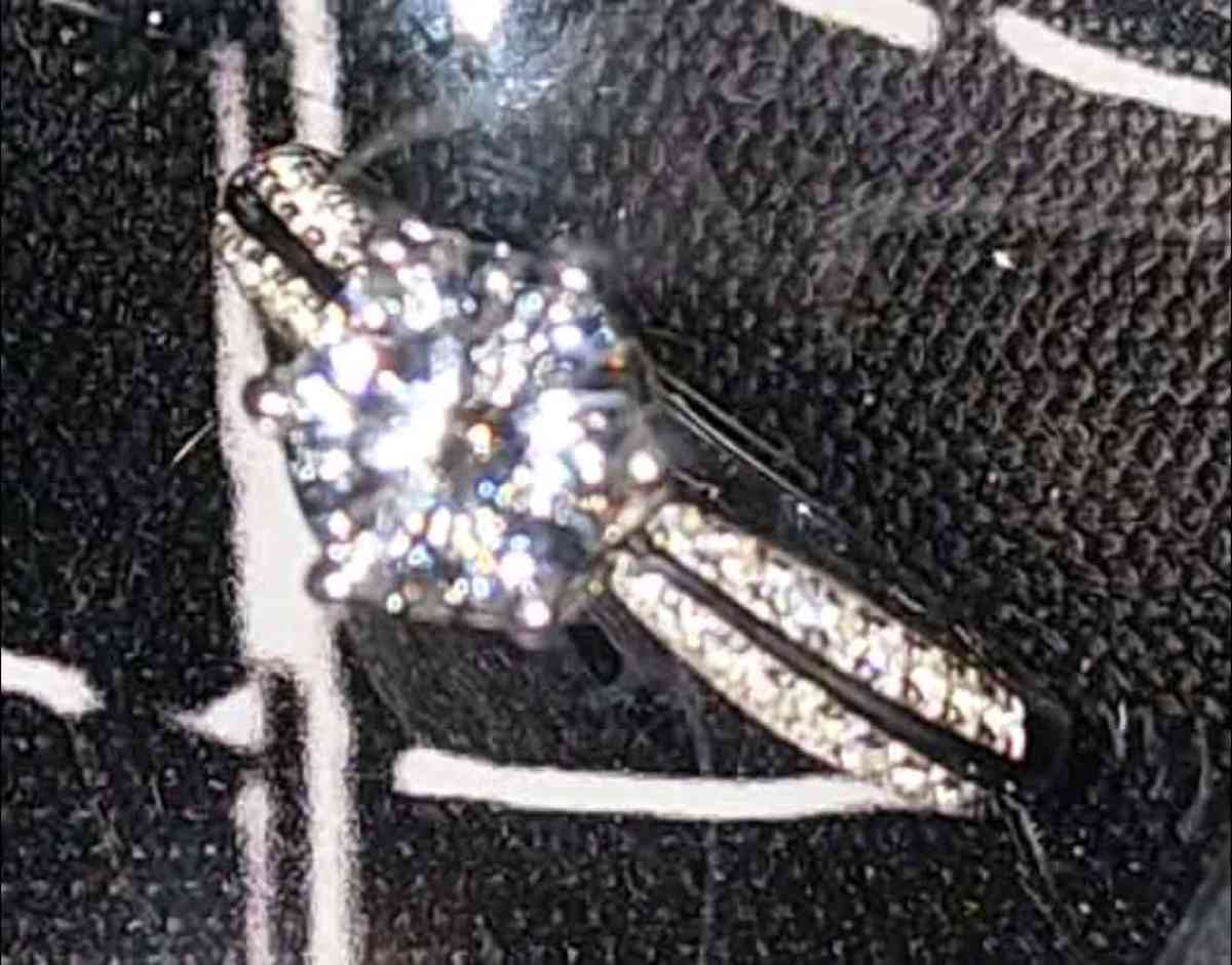 PRICE DROP VVS1 moissanite D s925 RING - Knoxville, Tennessee - FleaMarketBay