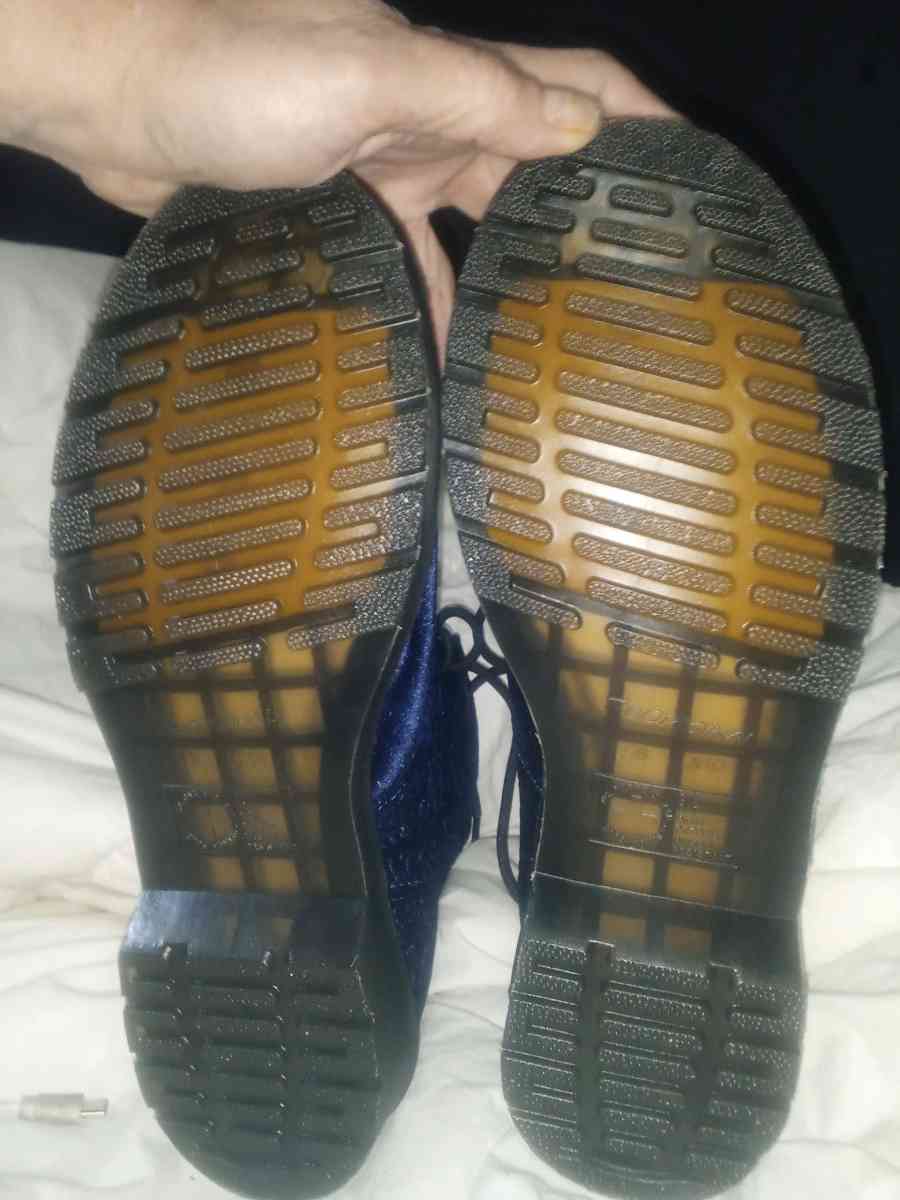 Dr martens blue velvet boots - Wagoner, Oklahoma - FleaMarketBay