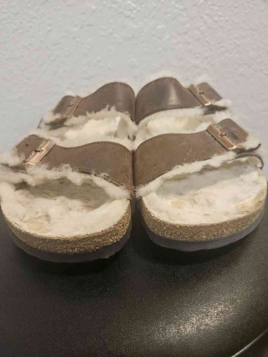 Birkenstock Arizona Fur Shearling Sandals - Tulsa, Oklahoma - FleaMarketBay