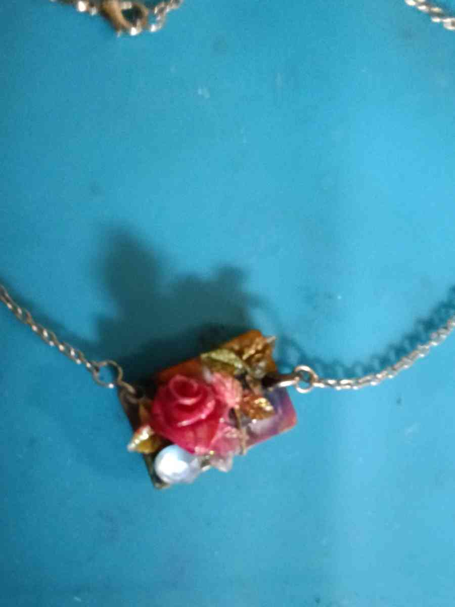 Rose necklace - Lufkin, Texas
