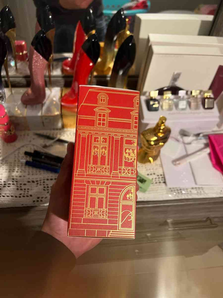 maison francis kurkdjian colonge - San Antonio, Texas - FleaMarketBay