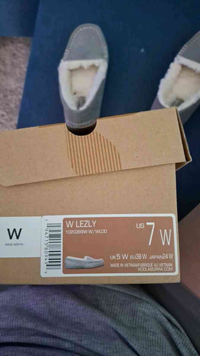 Koolaburra by UGG moccasins - Myrtle Beach, South Carolina - FleaMarketBay