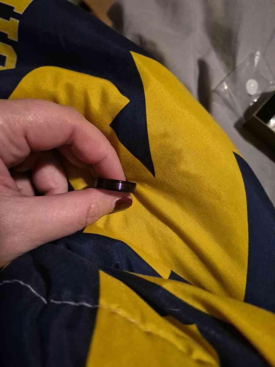 BRAND NEW HIS QUEEN Comfort fit purple band size 9 - New Baltimore, Michigan - FleaMarketBay