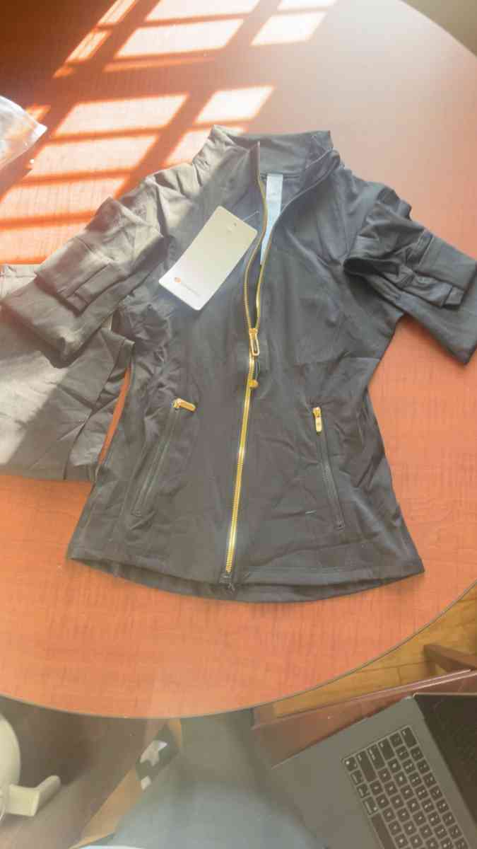 black Lulu lemon - Columbia, South Carolina - FleaMarketBay