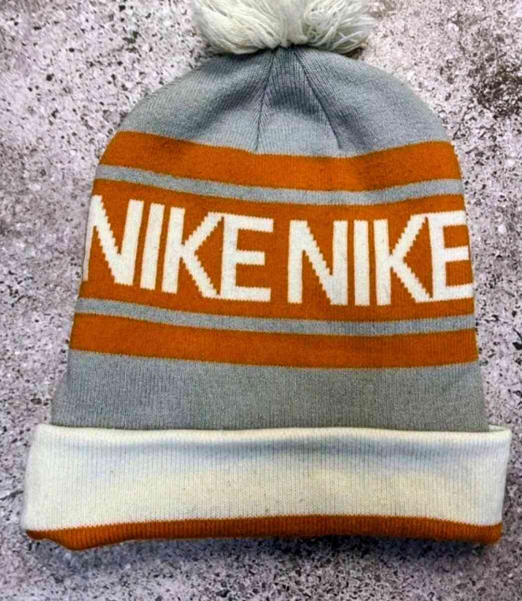 nike sports specialties hat - Alexander, North Carolina