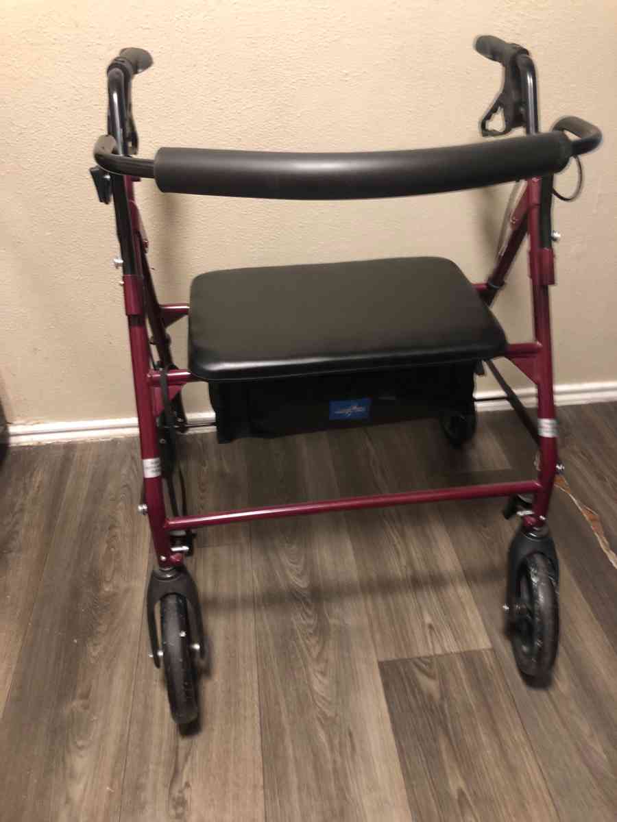 Medline Rollator - Waxahachie, Texas - FleaMarketBay