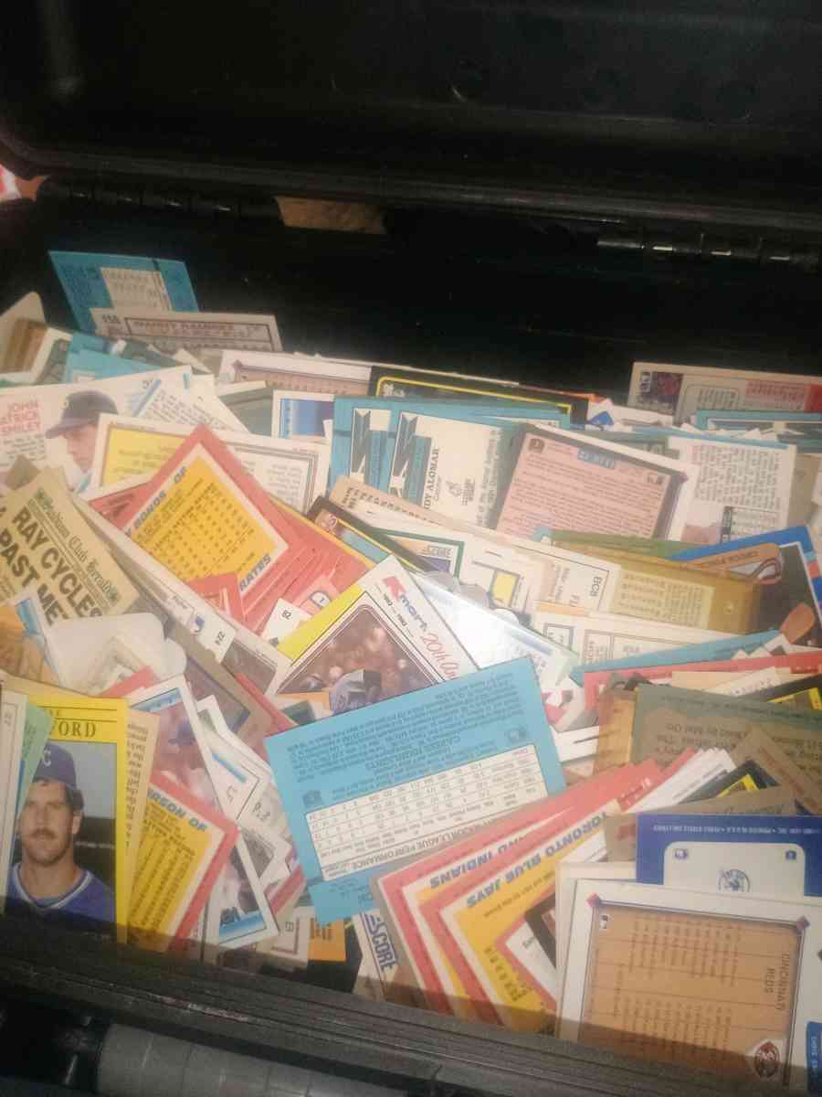 lot of baseball cards - Seaford, Delaware - FleaMarketBay