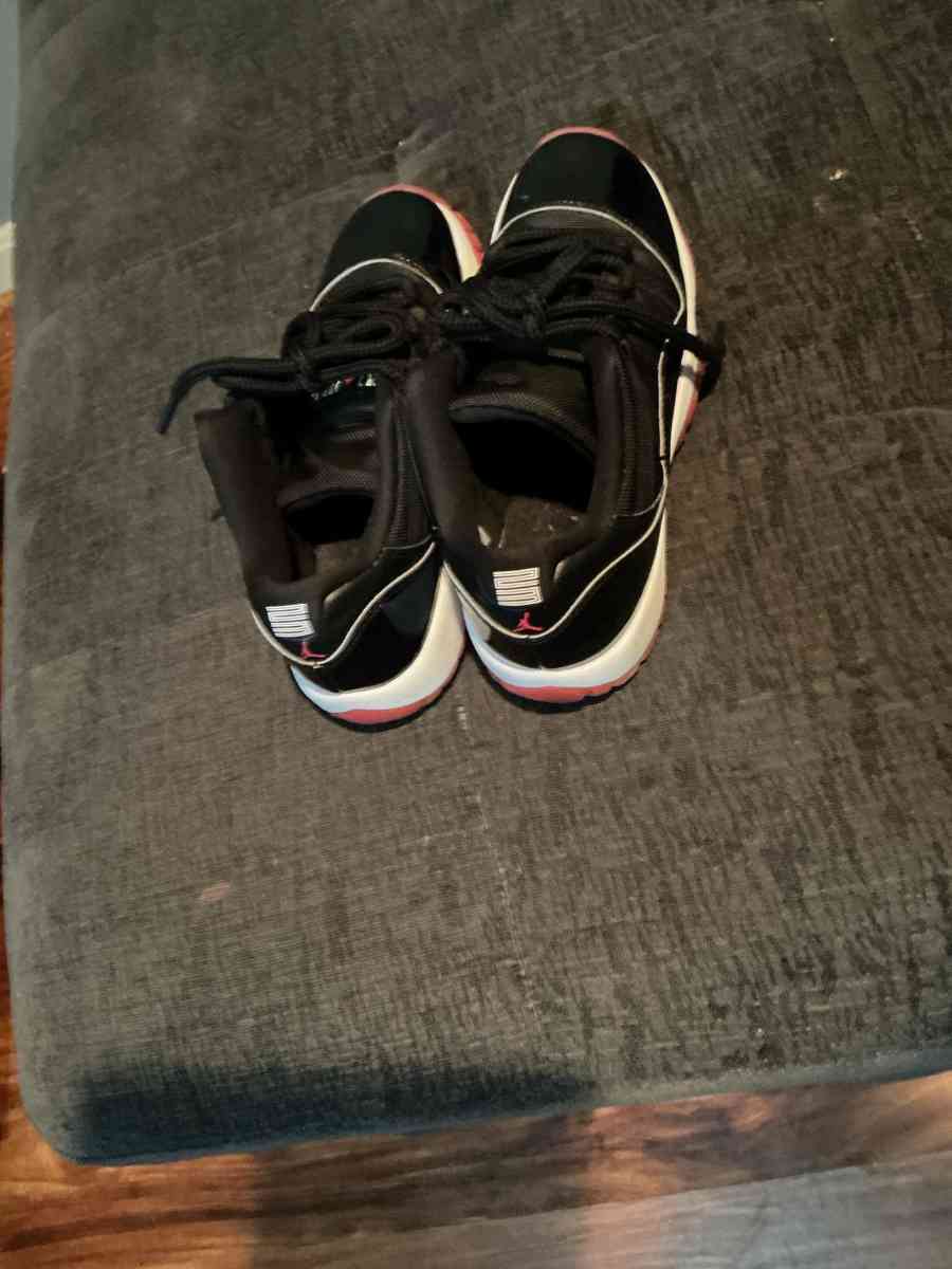 jordan bred 11s - Oxon Hill, Maryland