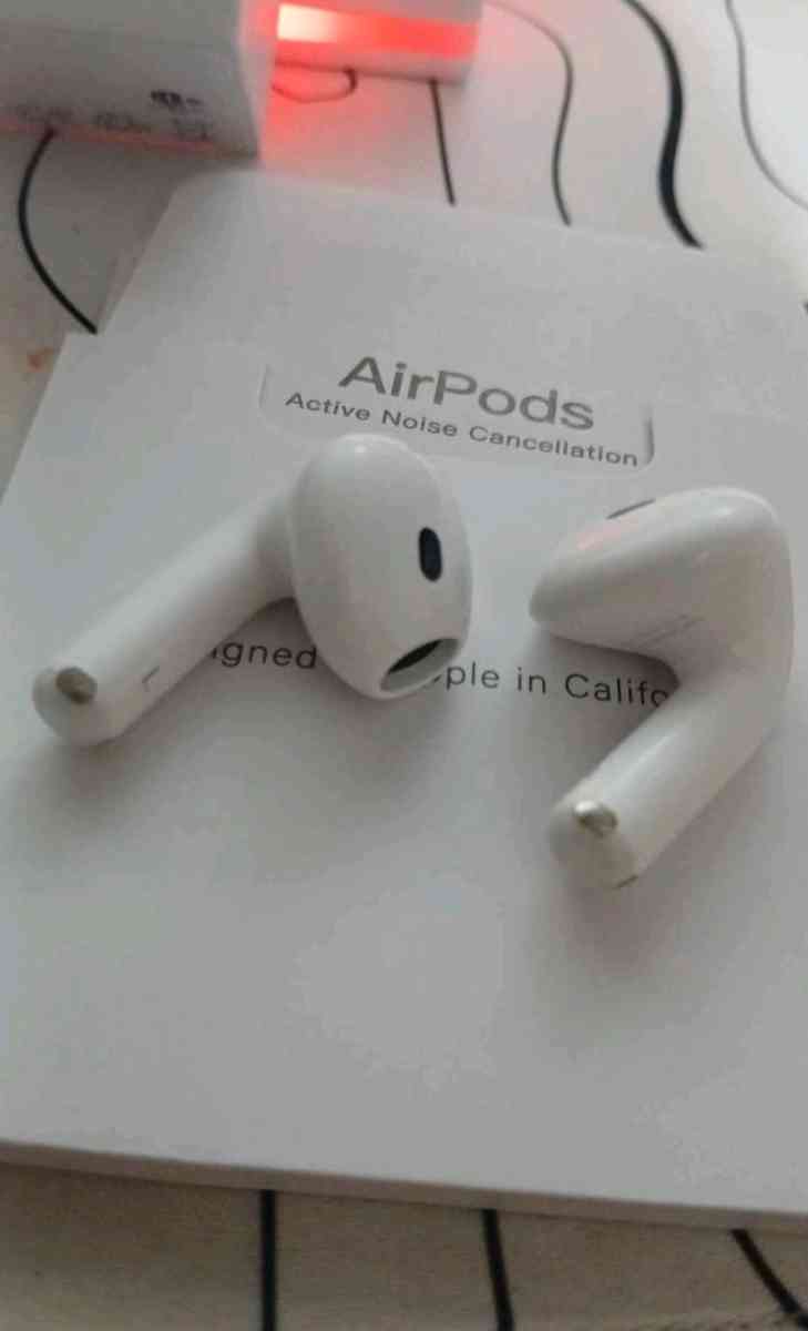Airpod Gen 4s - Everett, Pennsylvania - FleaMarketBay