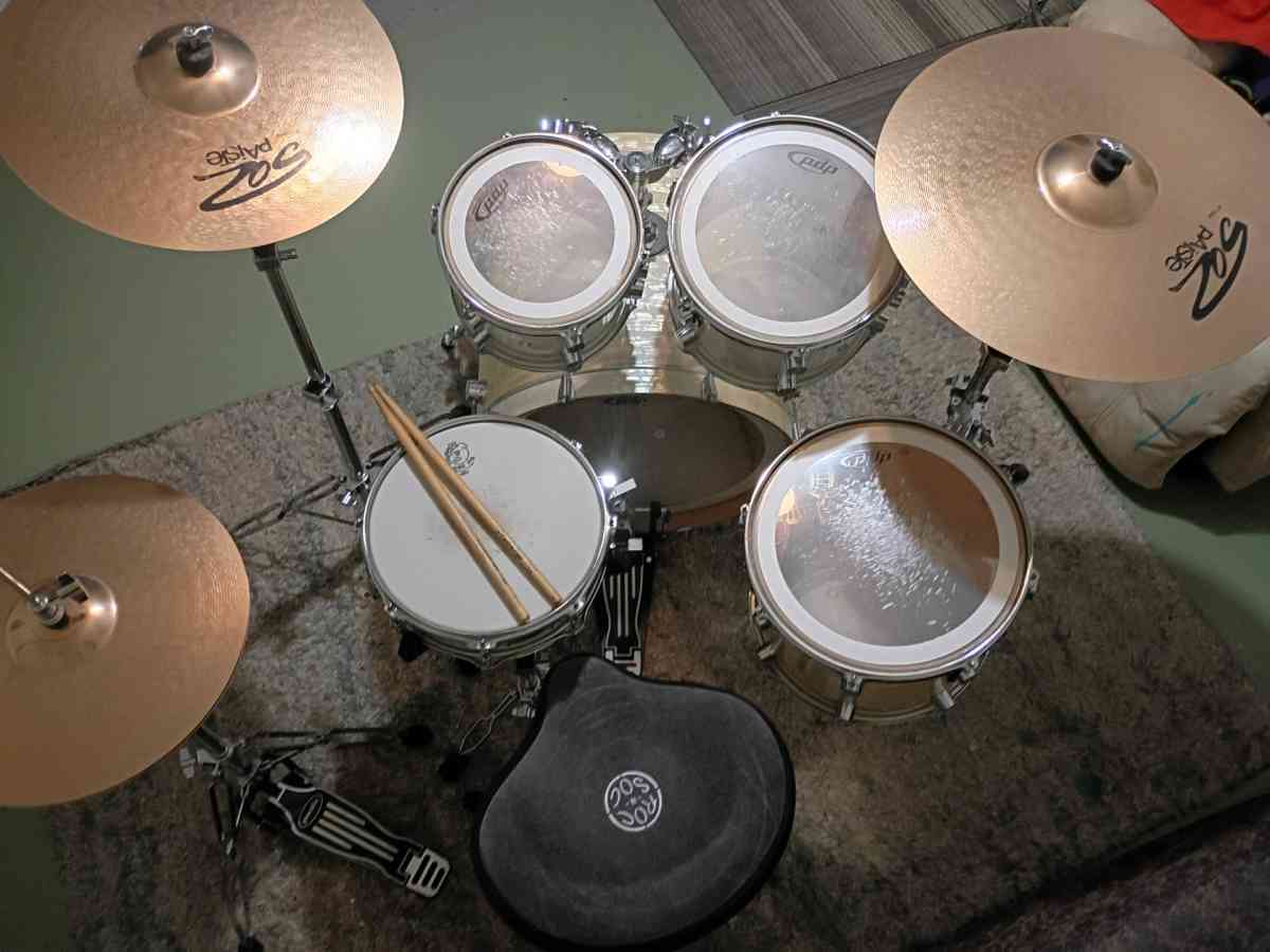 all pacific professional drum setsnair is a pig pie squiller - Titusville, Florida - FleaMarketBay