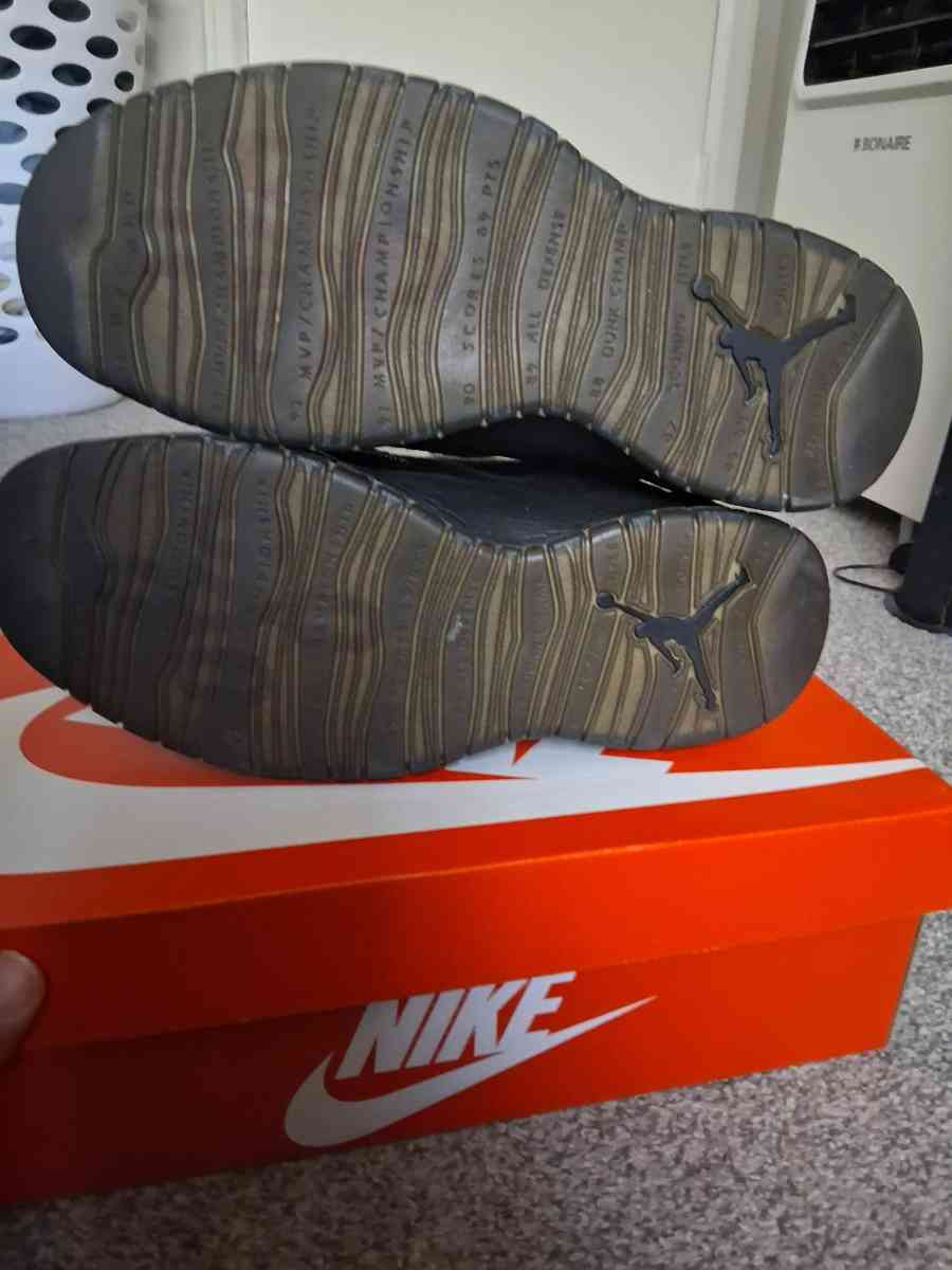 black ovo 10s - Aurora, Colorado - FleaMarketBay