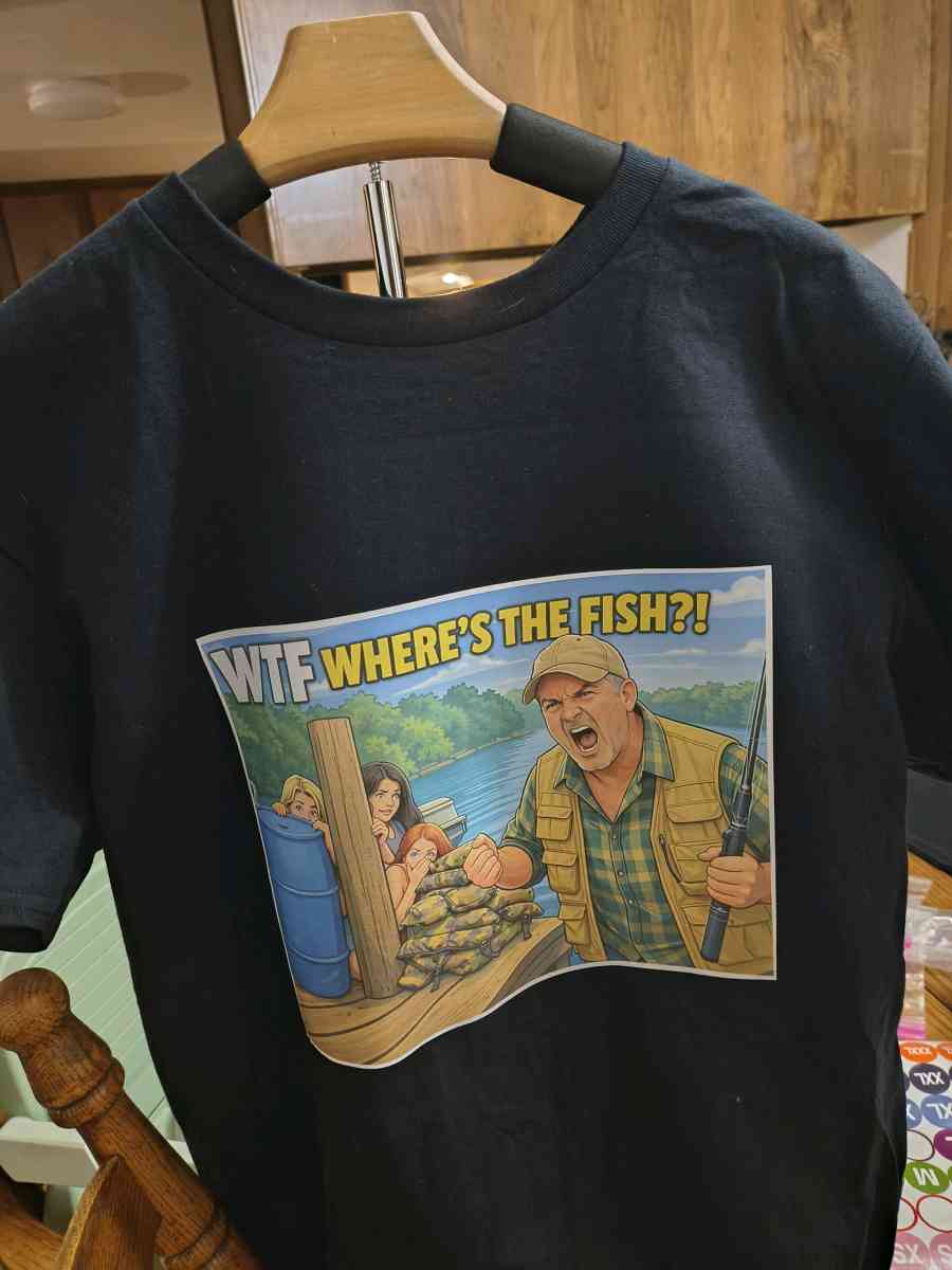 tee shrits - Amherst, Ohio - FleaMarketBay