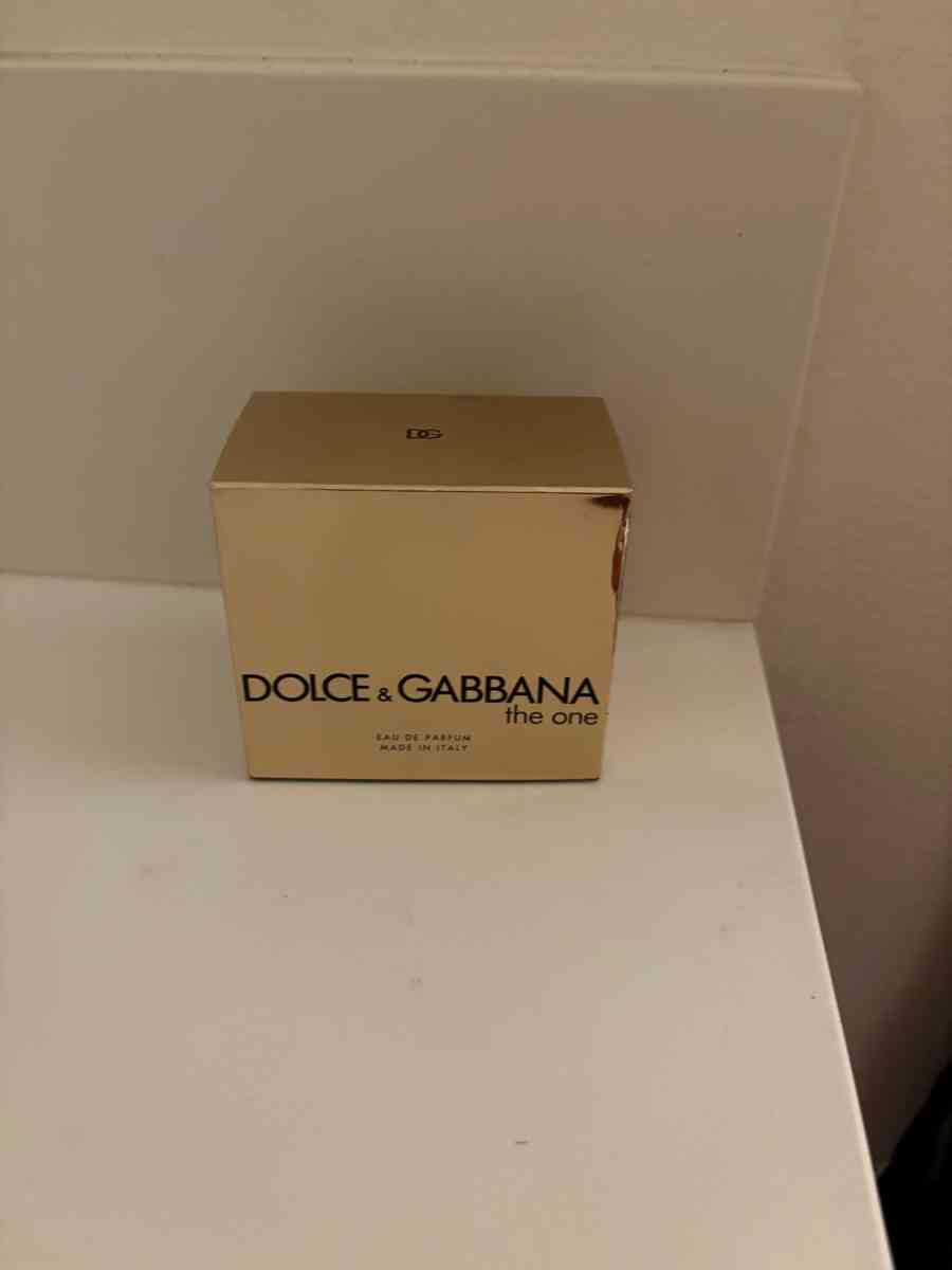 perfume - Los Angeles, California - FleaMarketBay