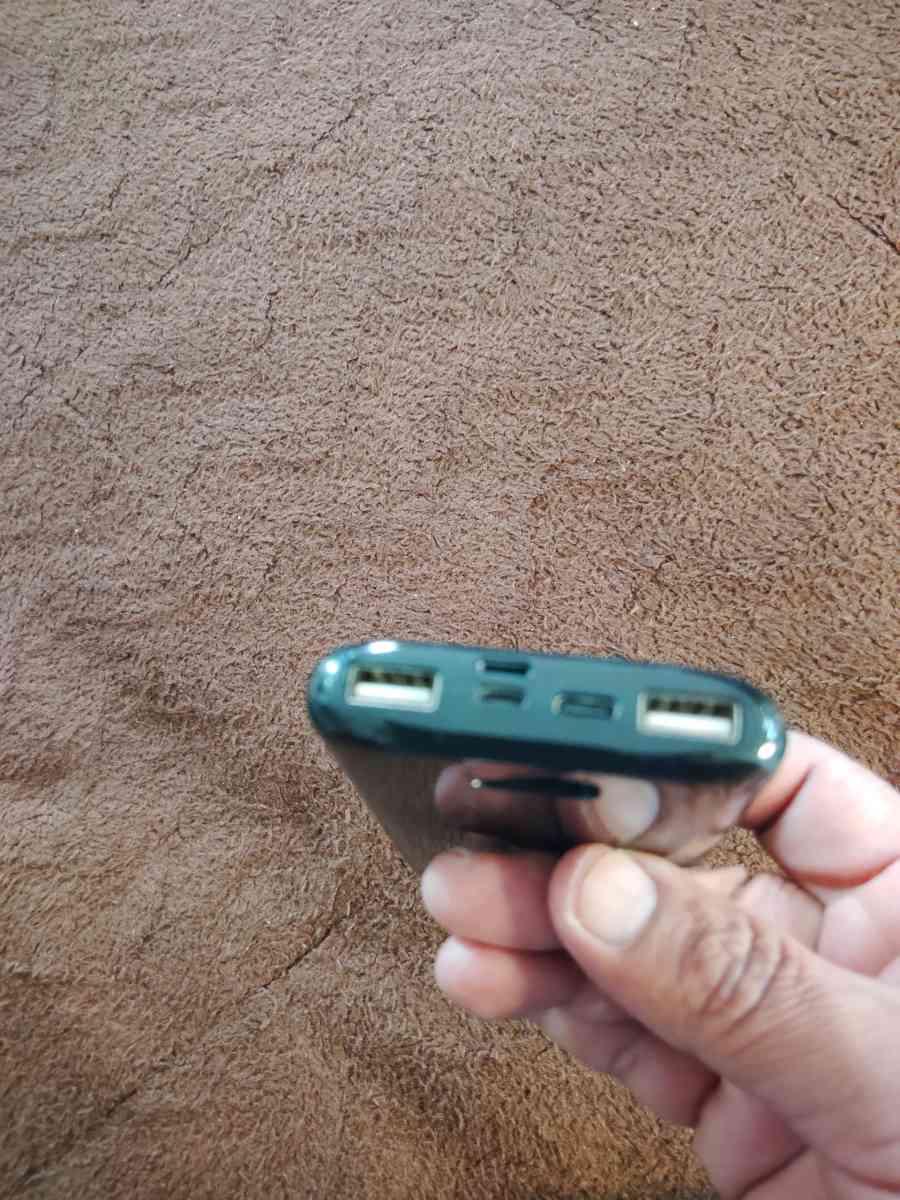 Rush charger bank battery Available - North Hills, California - FleaMarketBay