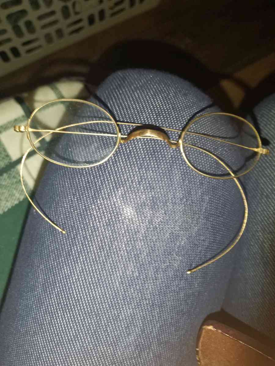 vintage eyeglasses - Loudon, Tennessee