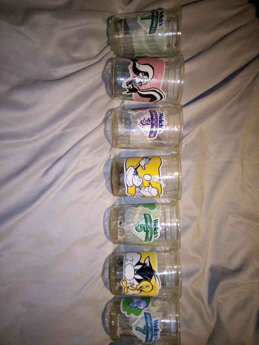 Welchs Looney Tunes collector series - Munfordville, Kentucky - FleaMarketBay
