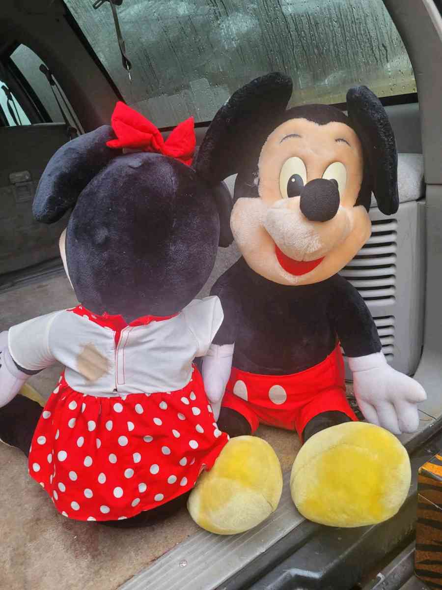 Minnie and Mickey big stuff animals - Lexington, North Carolina - FleaMarketBay