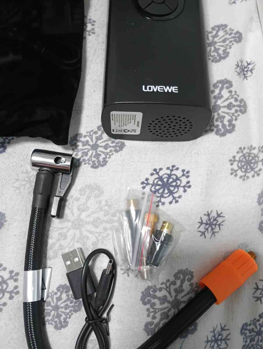 New Tire Air Compressor Rechargable - Wichita, Kansas - FleaMarketBay