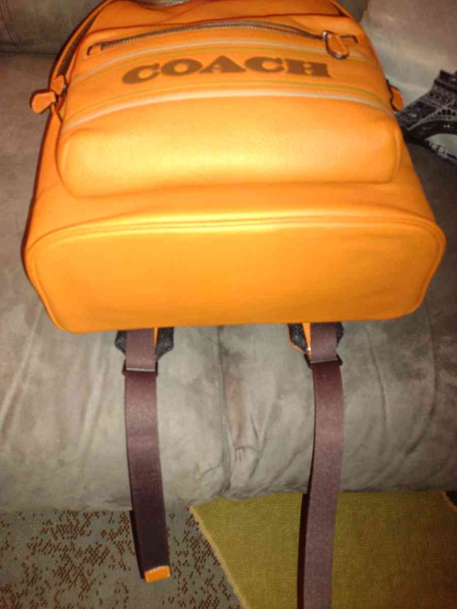 new coach backpack - Richton Park, Illinois - FleaMarketBay