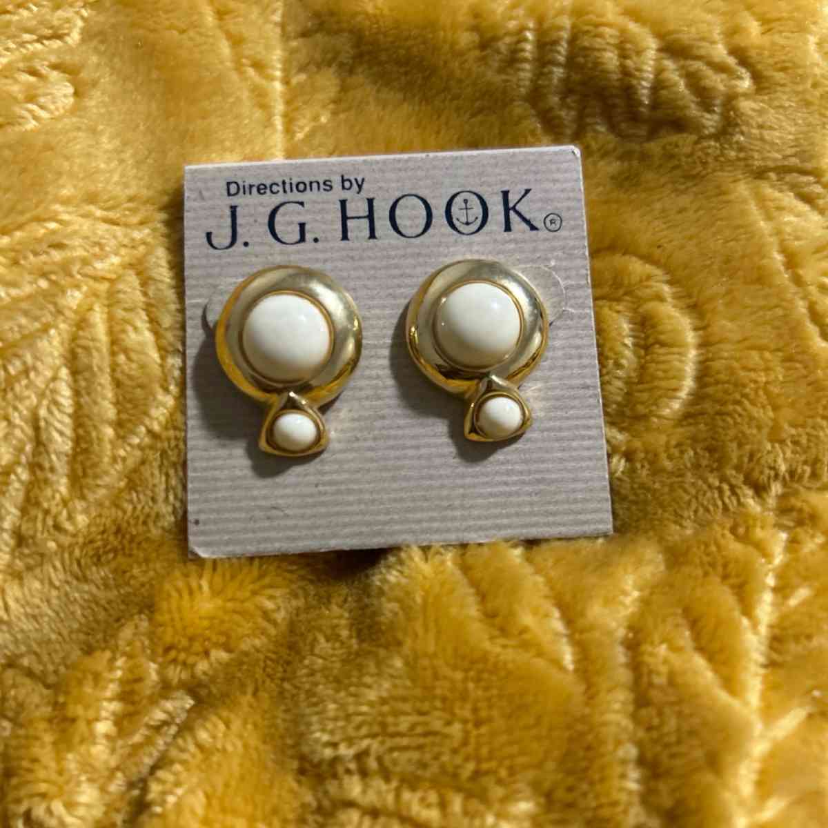 vanity things - Alicia, Arkansas