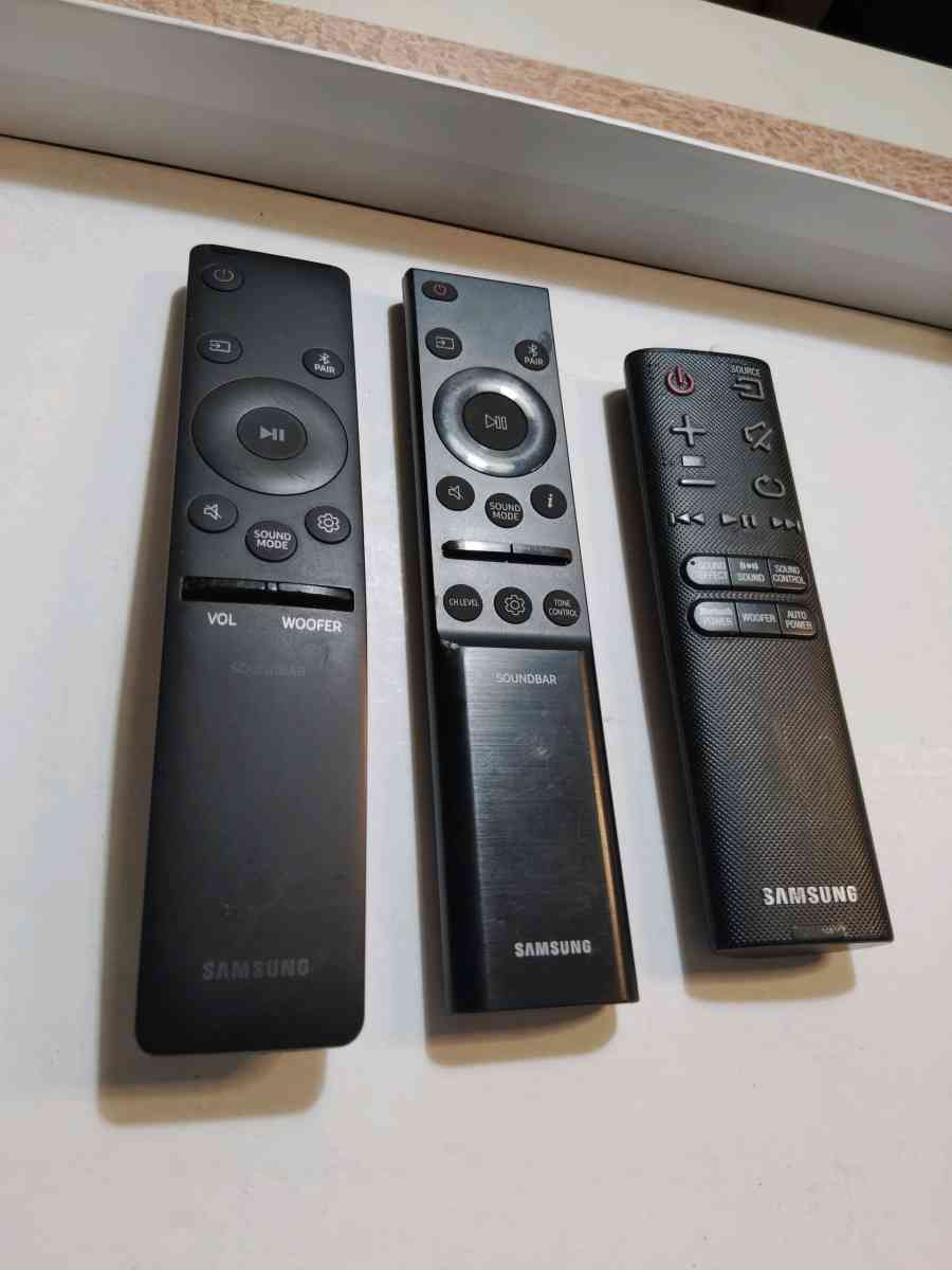 3 Samsung sound bar subwoofer remote control - North Hills, California