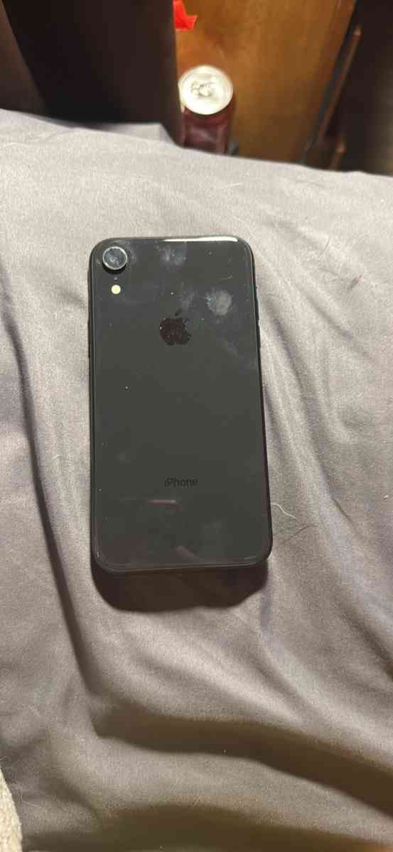 iPhone XR - Fords, New Jersey - FleaMarketBay