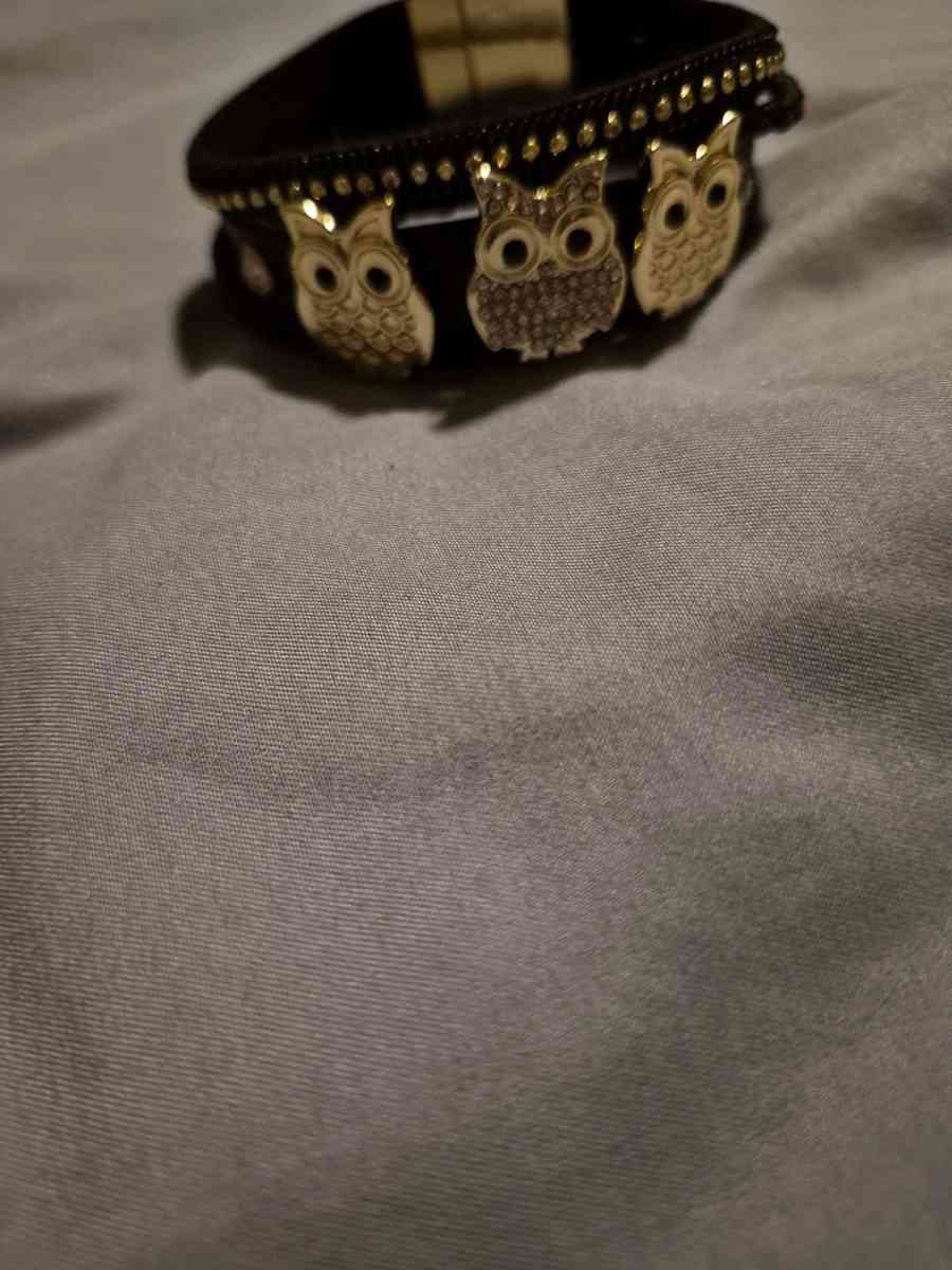 NEW Genuine black leather gold owl bracelet - New Baltimore, Michigan - FleaMarketBay
