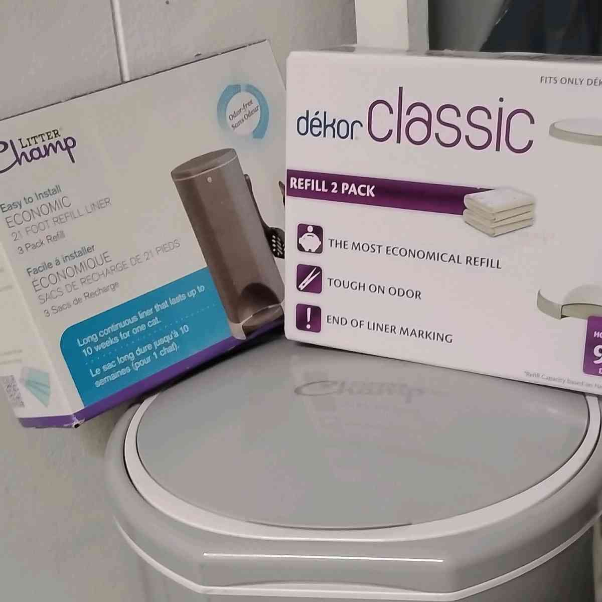 litter champ and 2 boxes of replacement bags