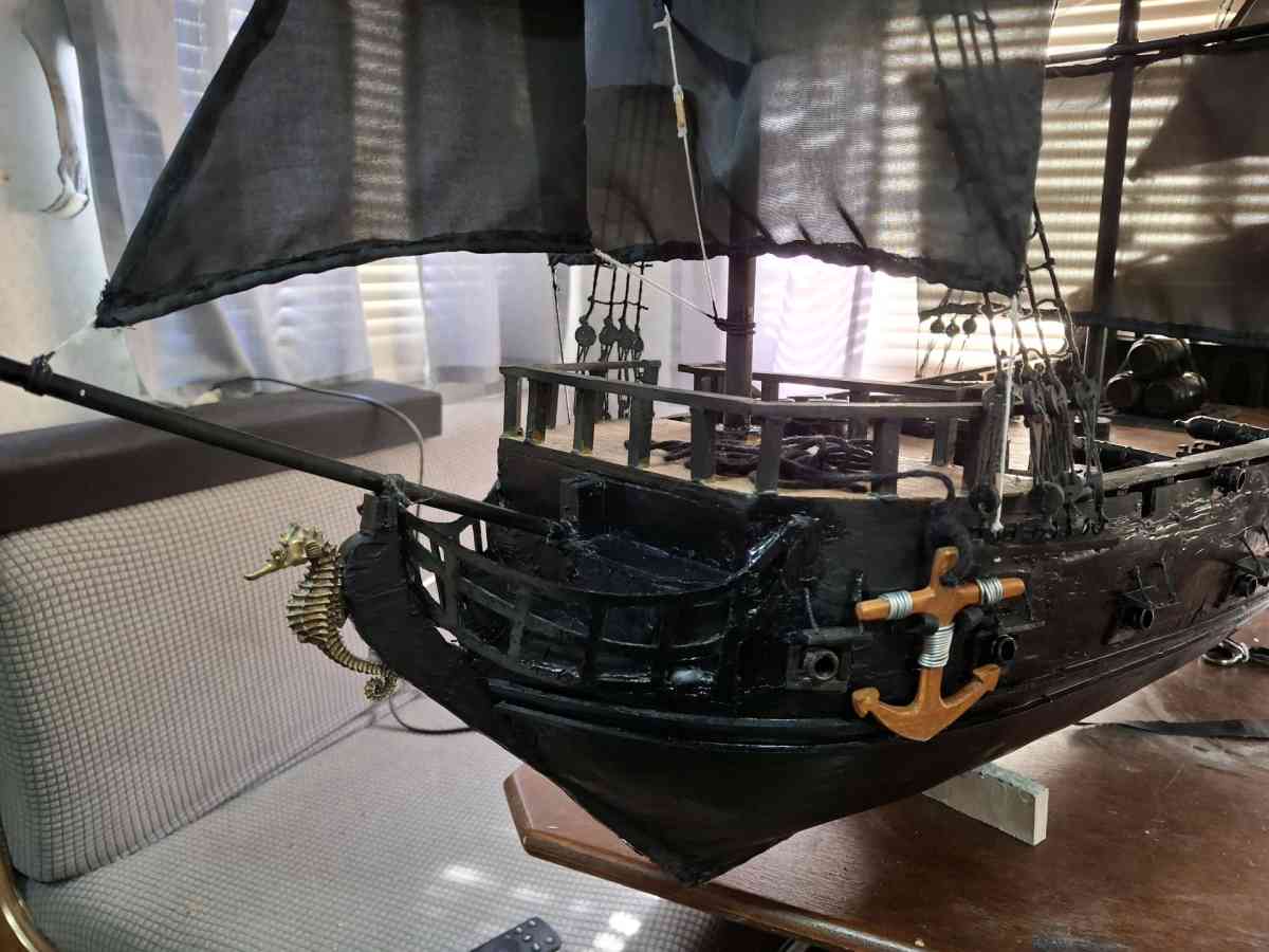 un barco de madera - Lehigh Acres, Florida - FleaMarketBay