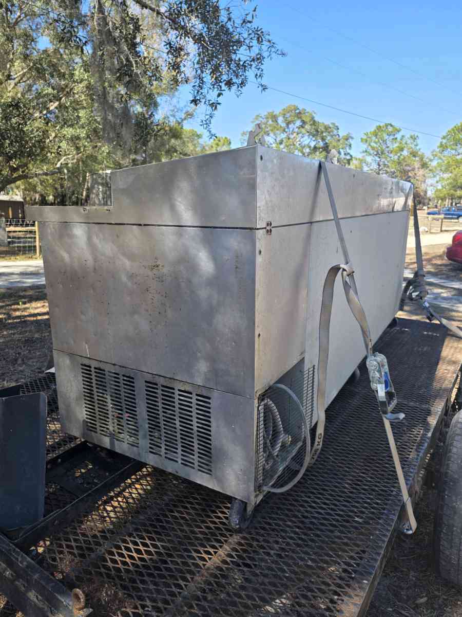 Prep Line Cooler still works - Citra, Florida - FleaMarketBay