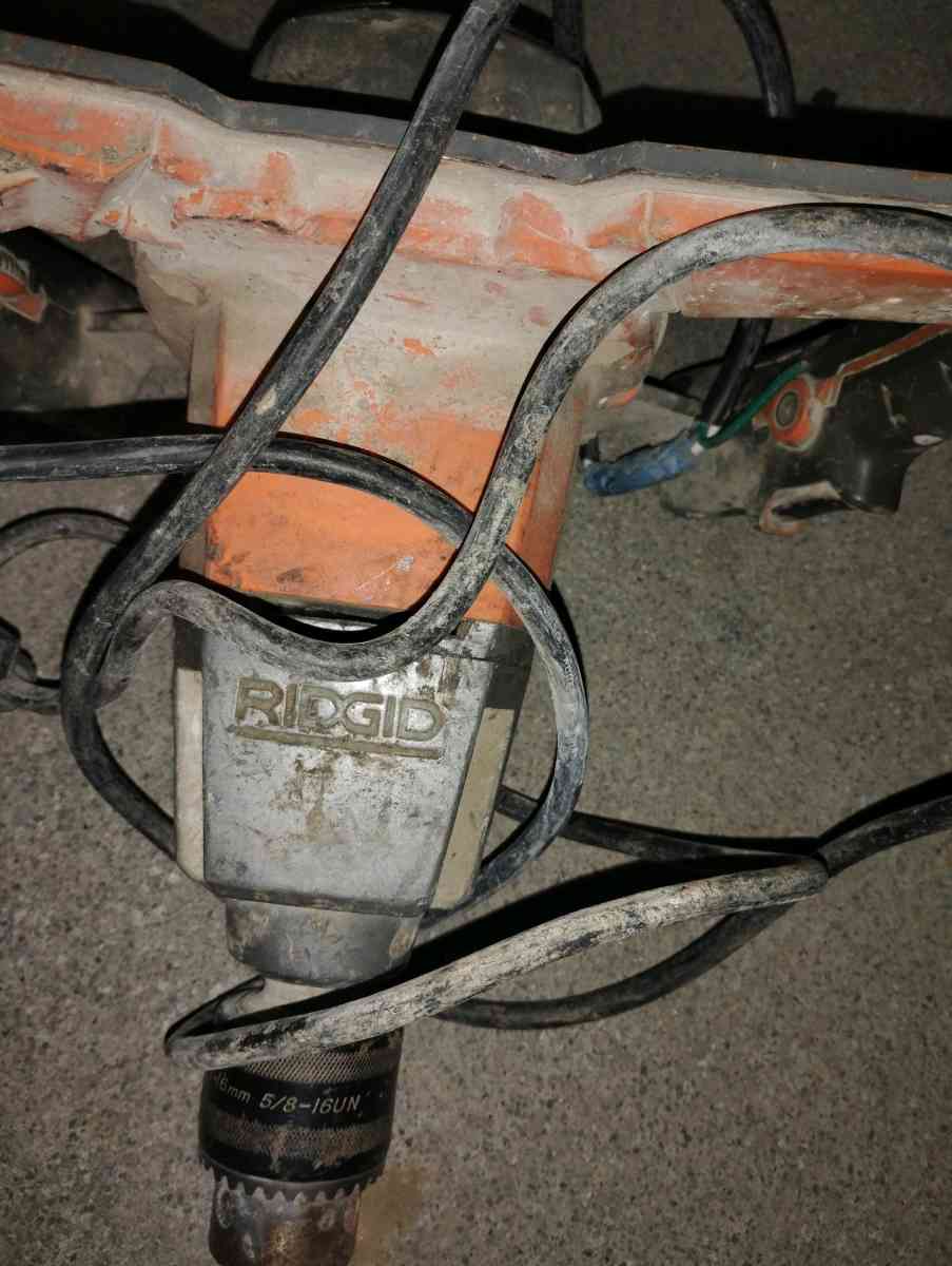 big drll - Kodak, Tennessee