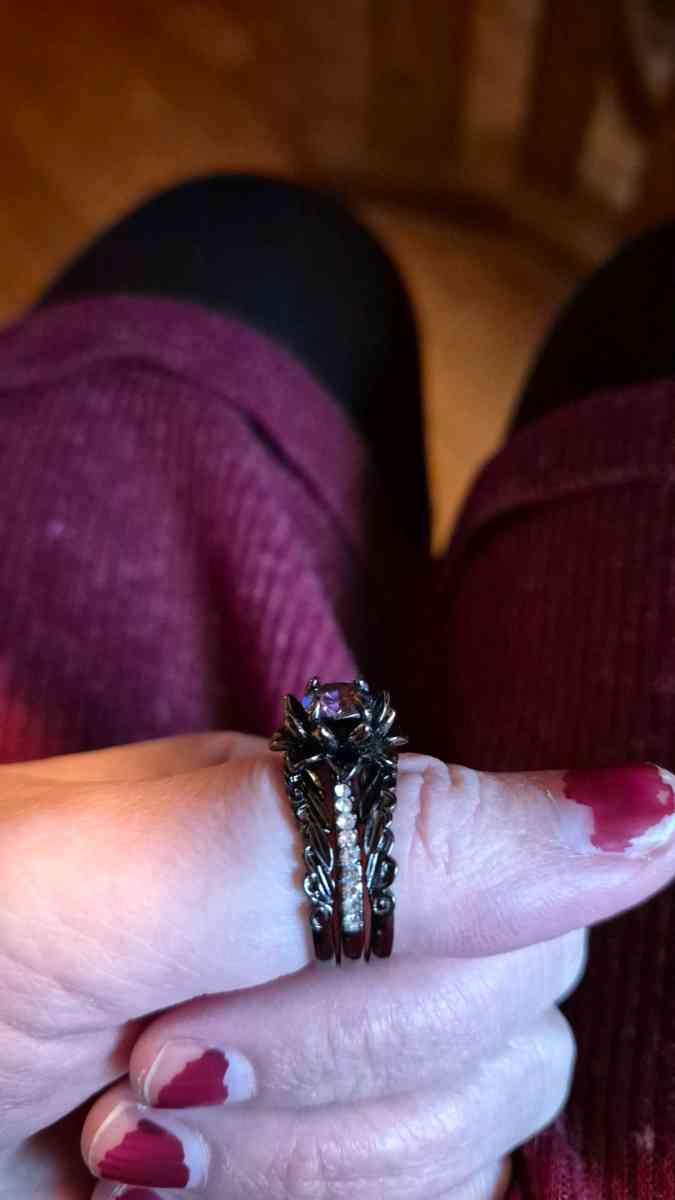 NEW flower and leaf 3pc ring set size 9 - New Baltimore, Michigan - FleaMarketBay