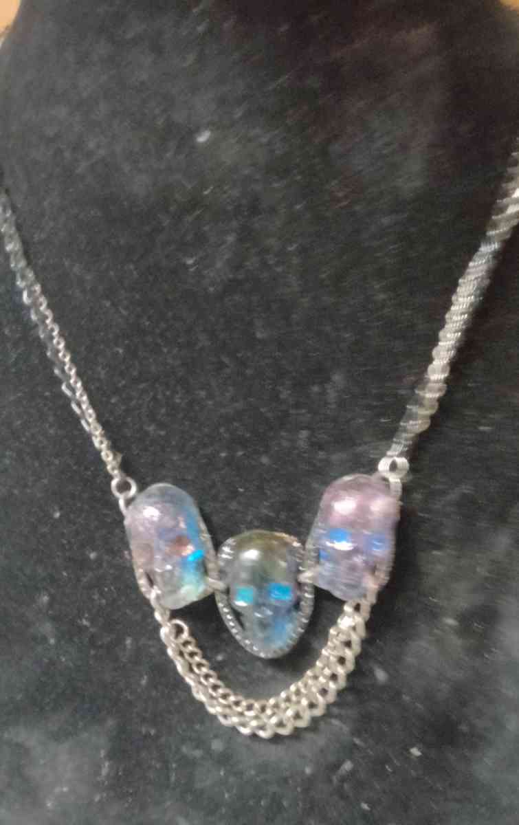 three skulls with multiple chains made with Uv resin - Lufkin, Texas - FleaMarketBay