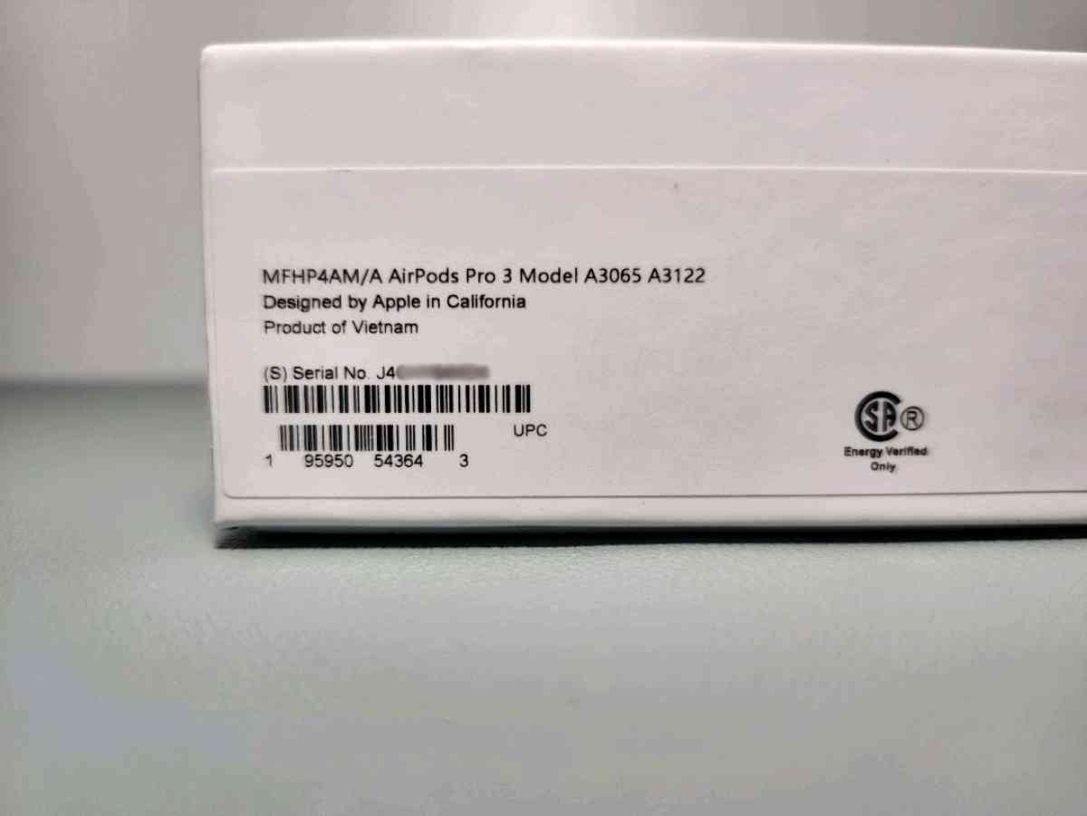 AirPods Pro 3rd Generation - Alexandria, Virginia - FleaMarketBay