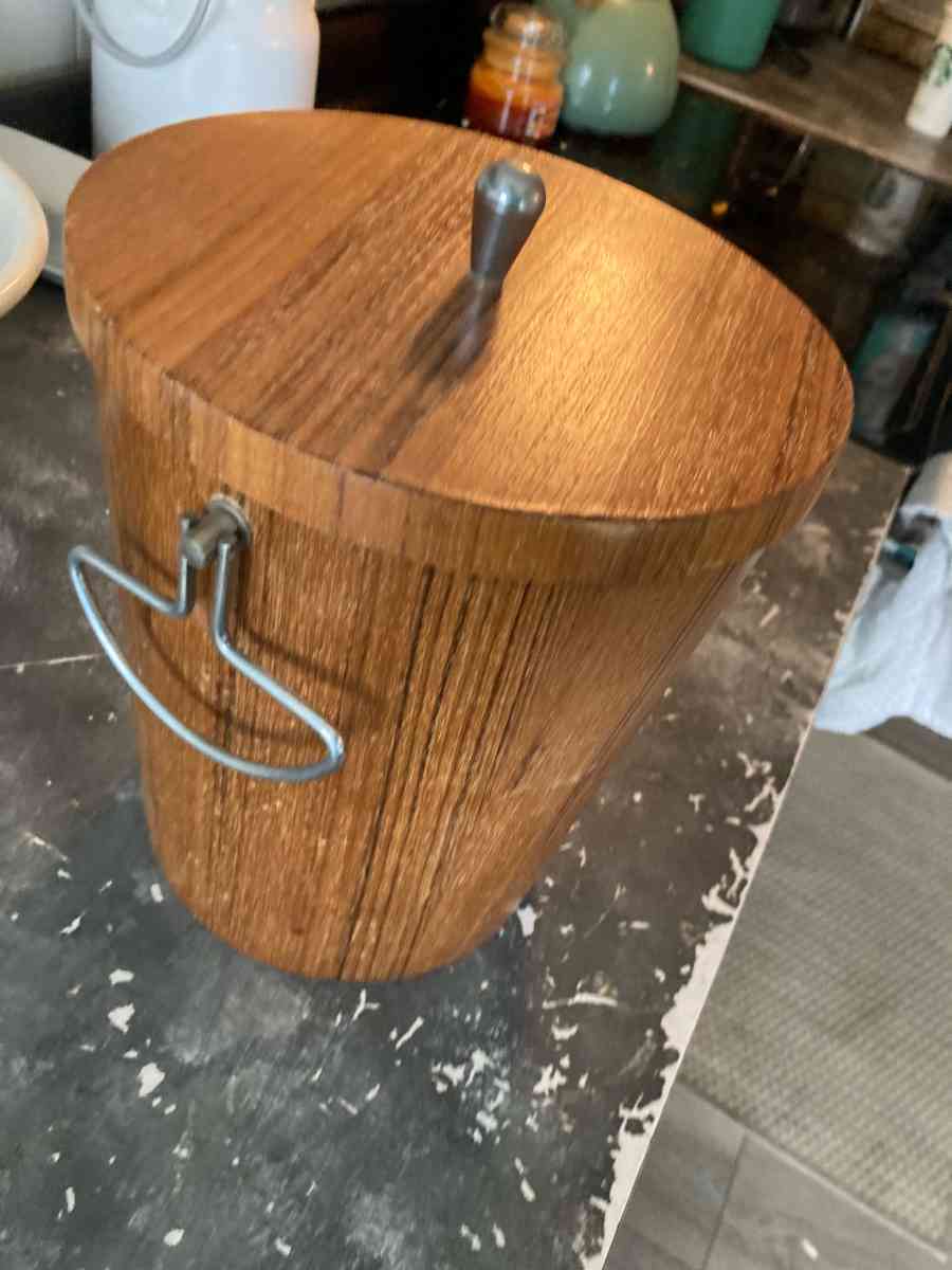 Vintage WoodWrapped Ice Bucket - Essington, Pennsylvania - FleaMarketBay