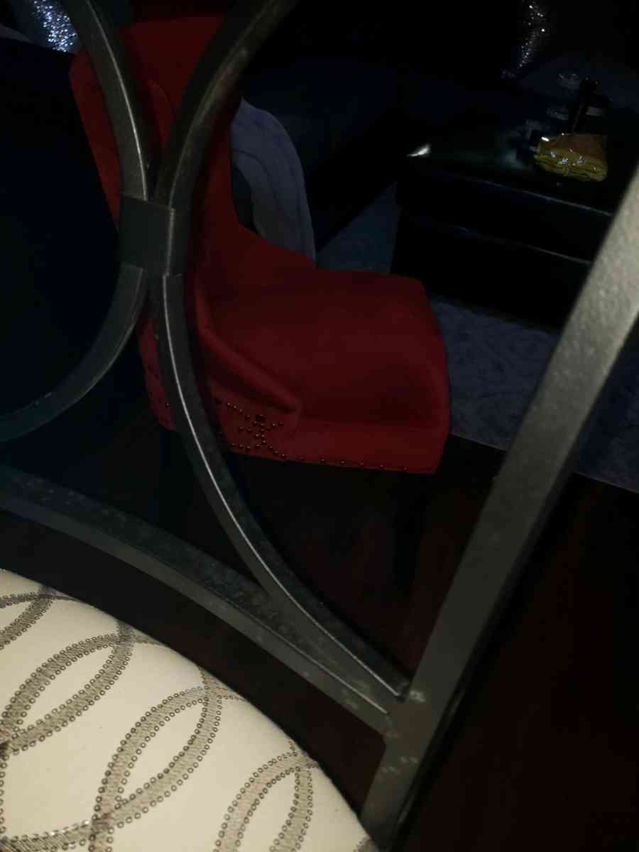 set of 4 Rod iron bar stools - Macon, Georgia - FleaMarketBay